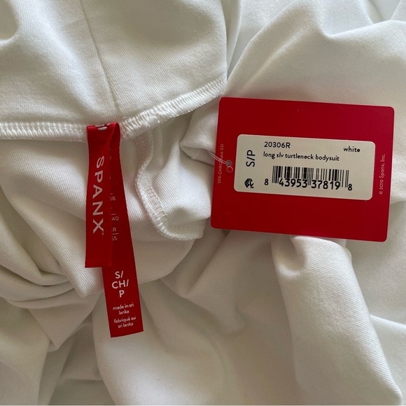 Spanx Suit Yourself Long Sleeve Turtleneck White Thong Bodysuit 20306R NWT Sz S - Picture 9 of 12